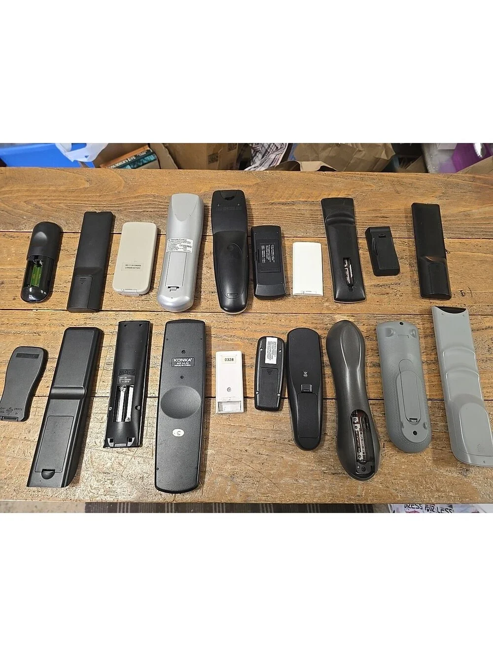 Lot of 20 Mixed Remote Controls Tivo Insignia Philips Audiovox Roku Skyworth